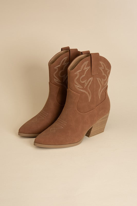 Blazing-S Western Boots (2 Colors)