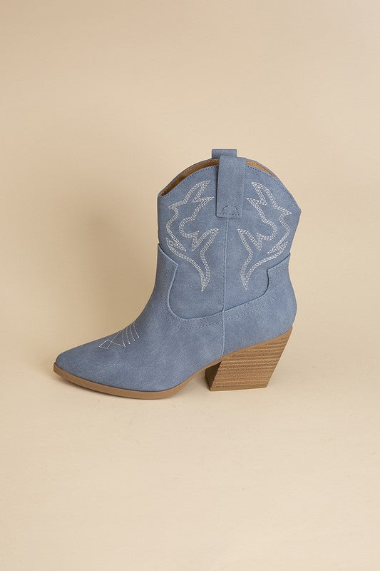 Blazing-S Western Boots (2 Colors)