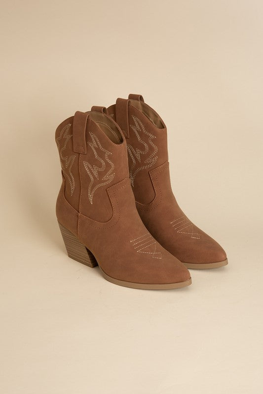 Blazing-S Western Boots (2 Colors)